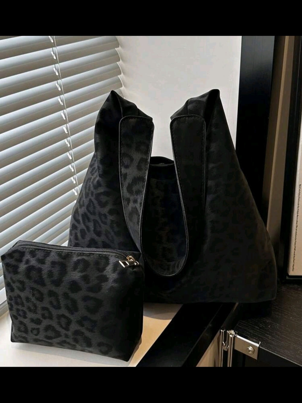 Black Leopard Print Tote Bag with Pouch - Stylish Everyday Carry